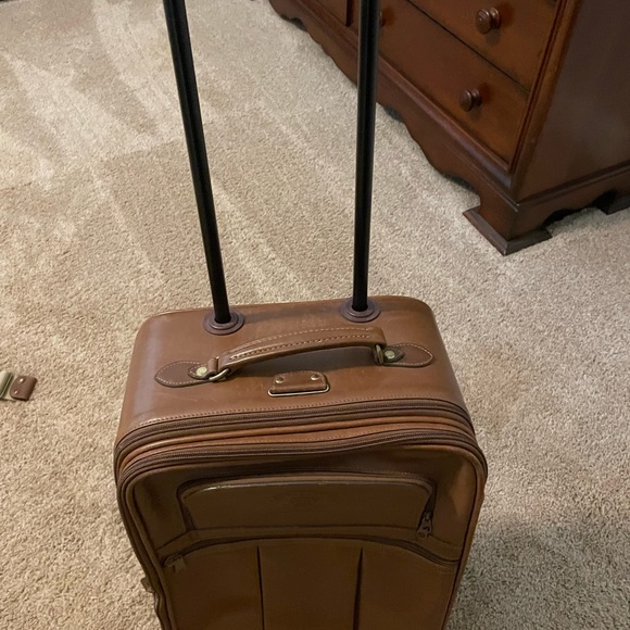 COPY - Ghurka leather rolling suitcase - Picture 7 of 13